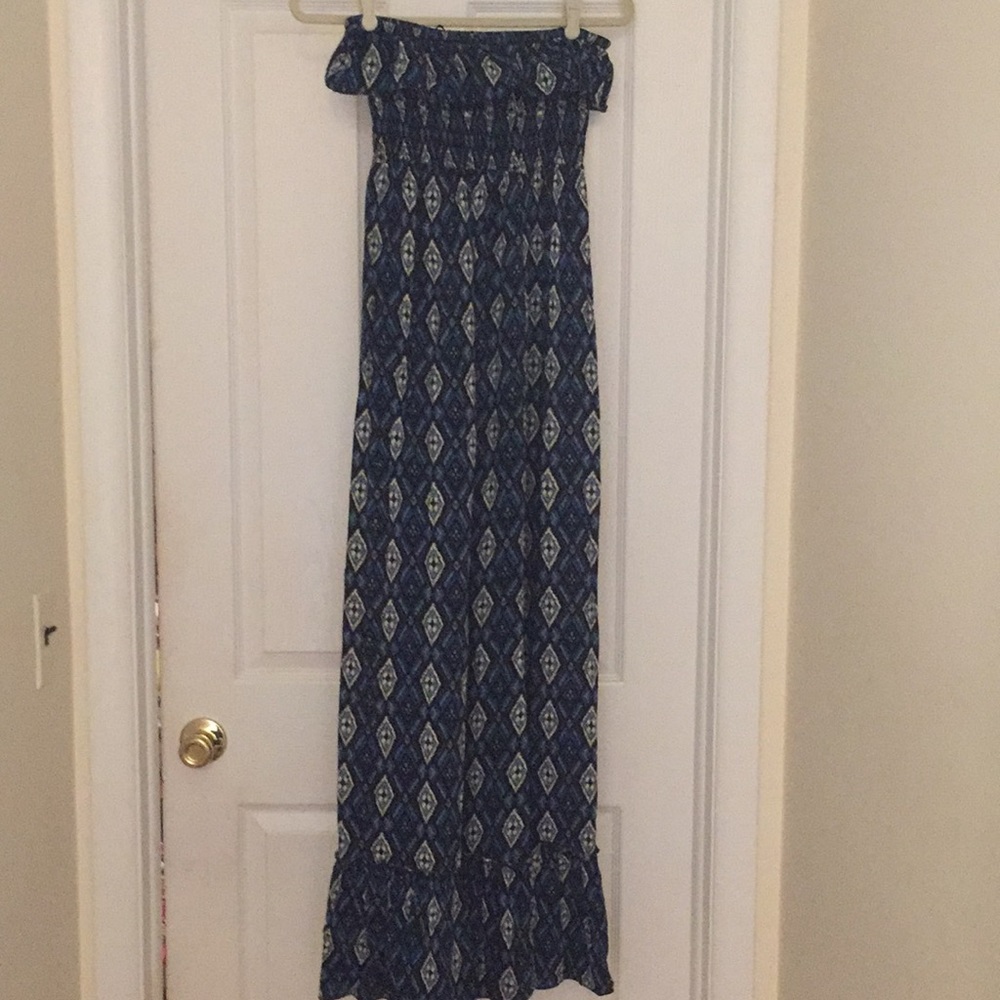*2 dress bundle*Strapless ruffled maxi dresses